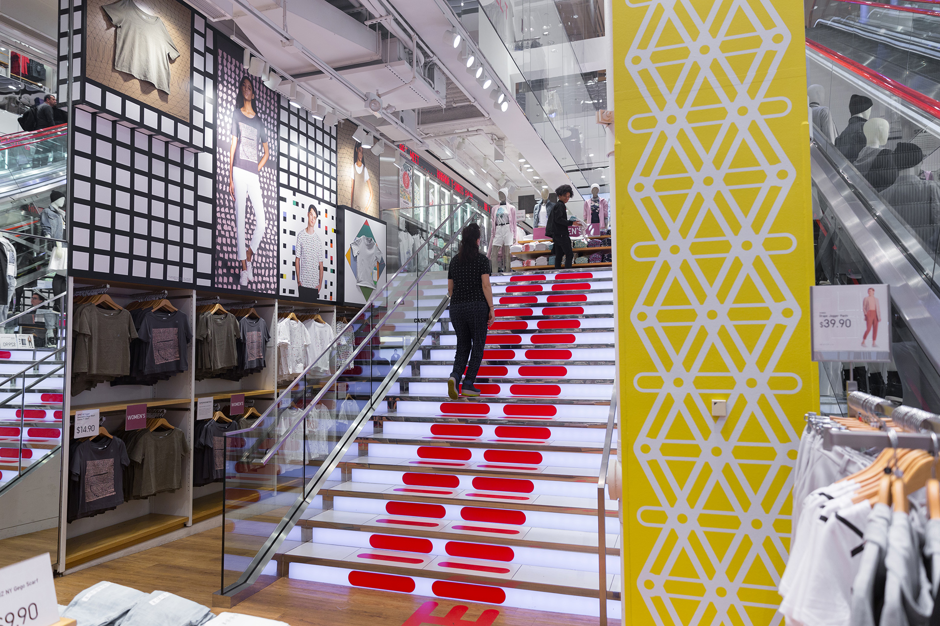 Sigrid-Calon_Uniqlo-NYC-installation-4.jpg