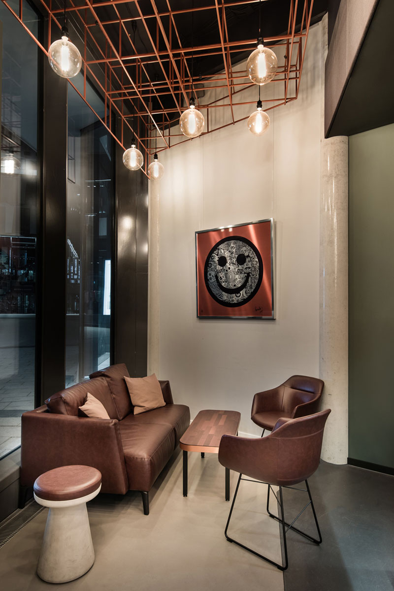 modern-bar-design-interiors-090817-1109-09.jpg