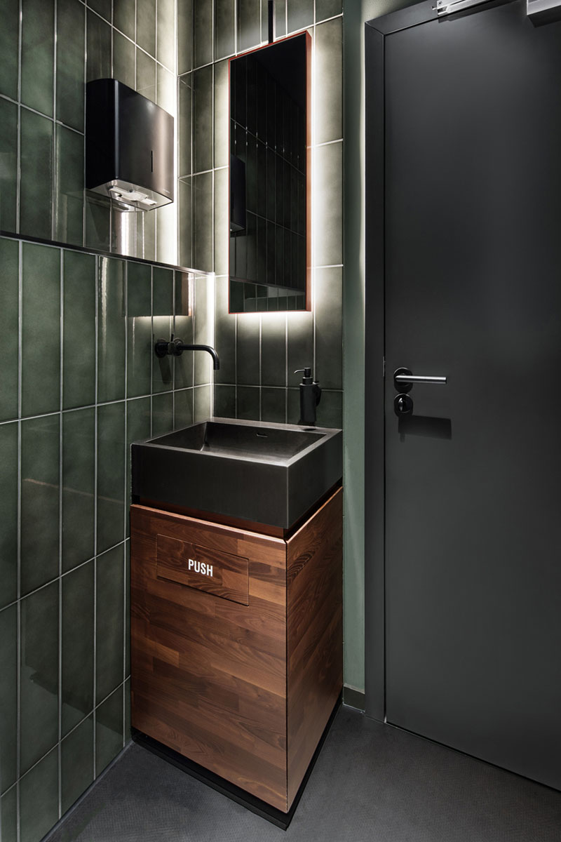 modern-bar-design-bathroom-090817-1109-10.jpg